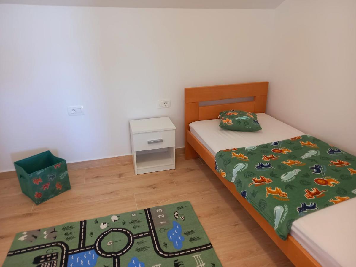 Apartman La Marija Prizba Luaran gambar